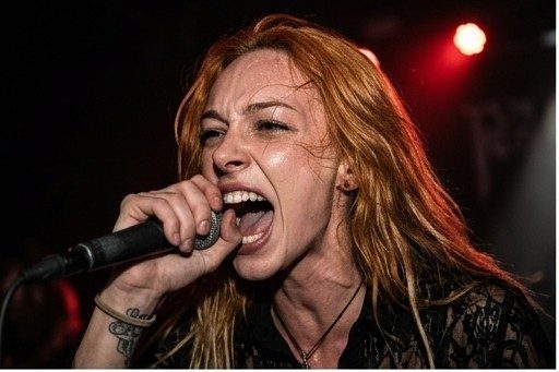 WrongBlondie screaming live